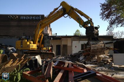 Archieffoto WdG - Sloop van voormalige Microhal op Moesel