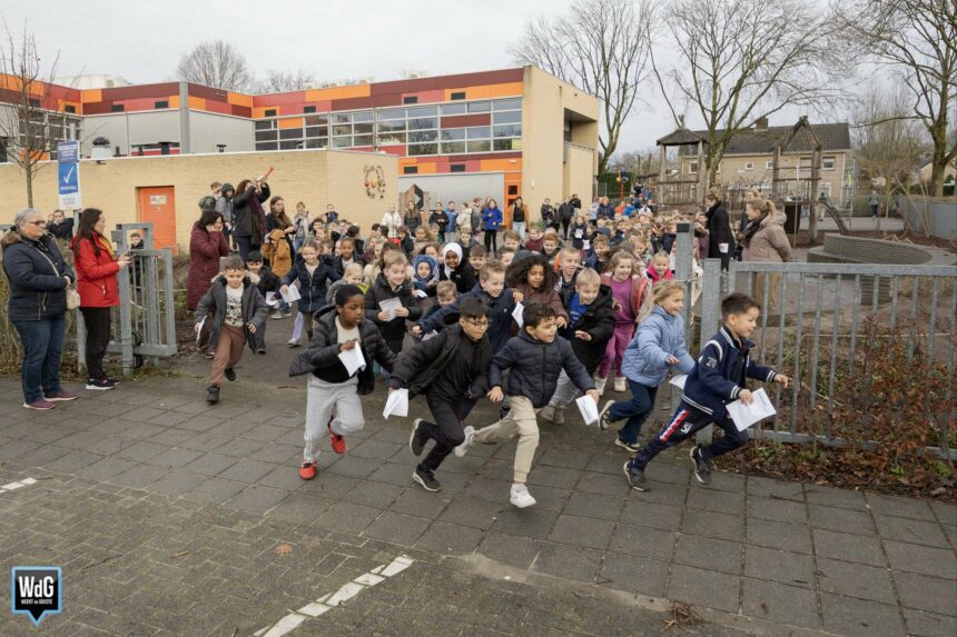 Sponsorloop Brede School Moesel voor Stichting Haarwensen