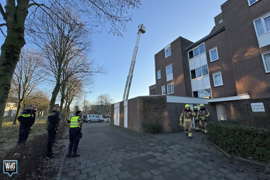 Vermeende brand op dak wooncomplex blijkt luchtspiegeling