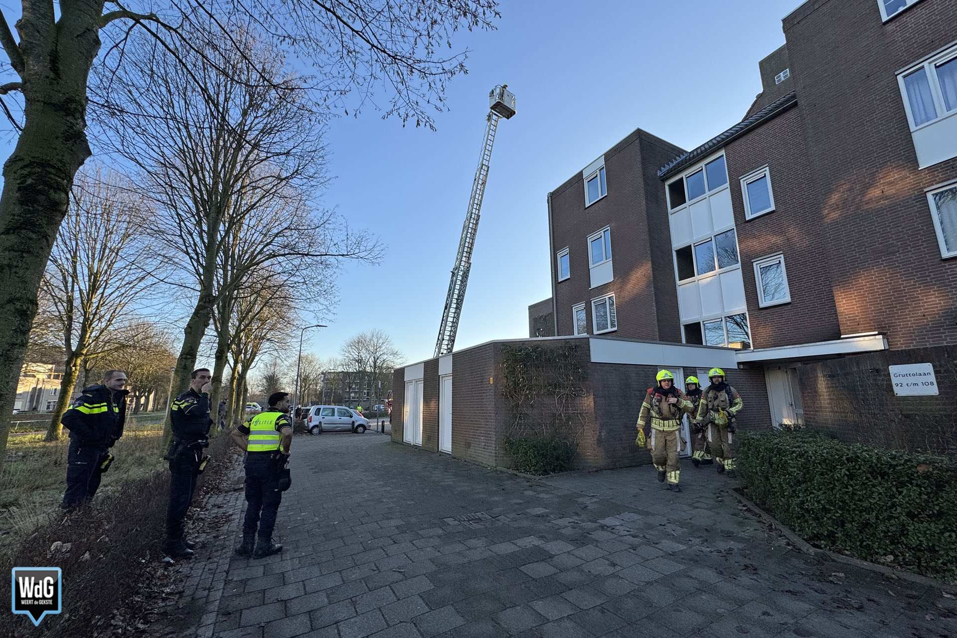 Vermeende brand op dak wooncomplex blijkt luchtspiegeling