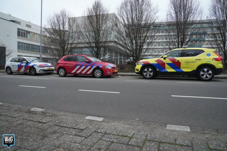 Hulpdiensten aanwezig bij het ziekenhuis in Weert