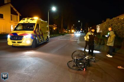 Fietsster zwaargewond na aanrijding in Nederweert