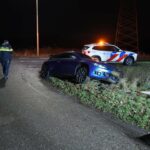 Personenauto aangetroffen in greppel langs N280 in Kelpen-Oler