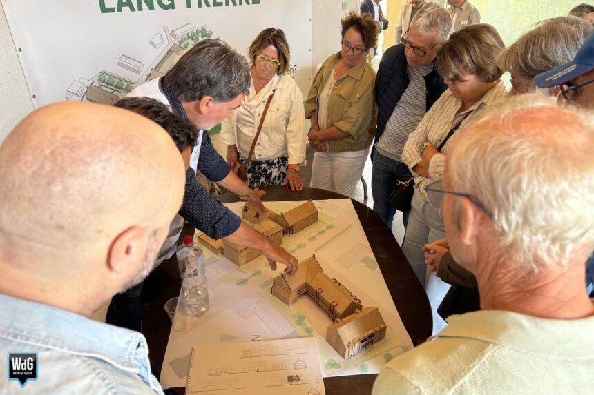 Archieffoto WdG - Grote belangstelling voor Geulenhof in Stramproy