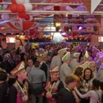 Vol Buurthuis Moesel viert 6×11-jarig jubileum V.V. De Vêrkusköp