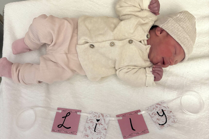 Baby Lily - Foto via SJG Weert