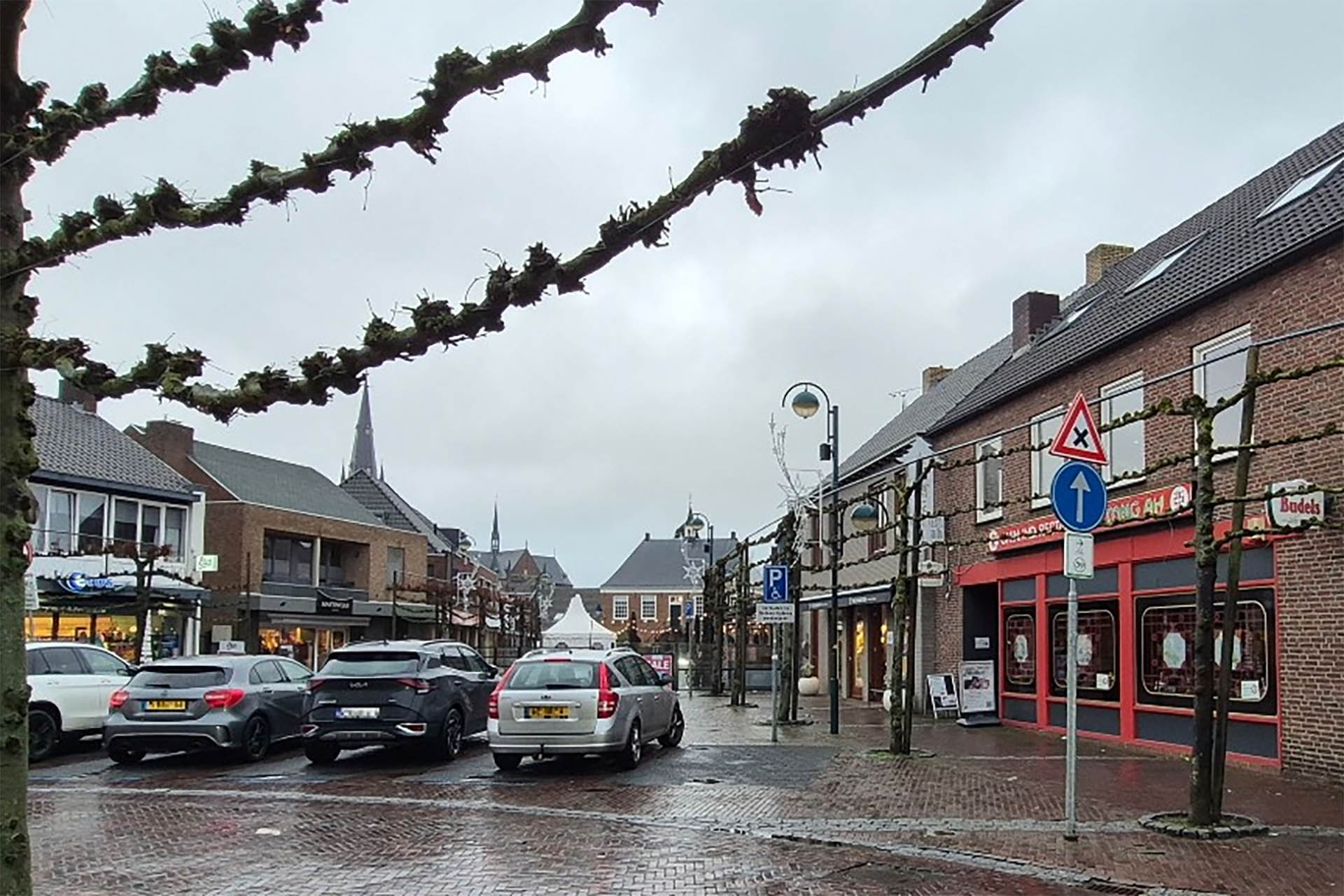 Markt in Budel - Foto via politie.nl