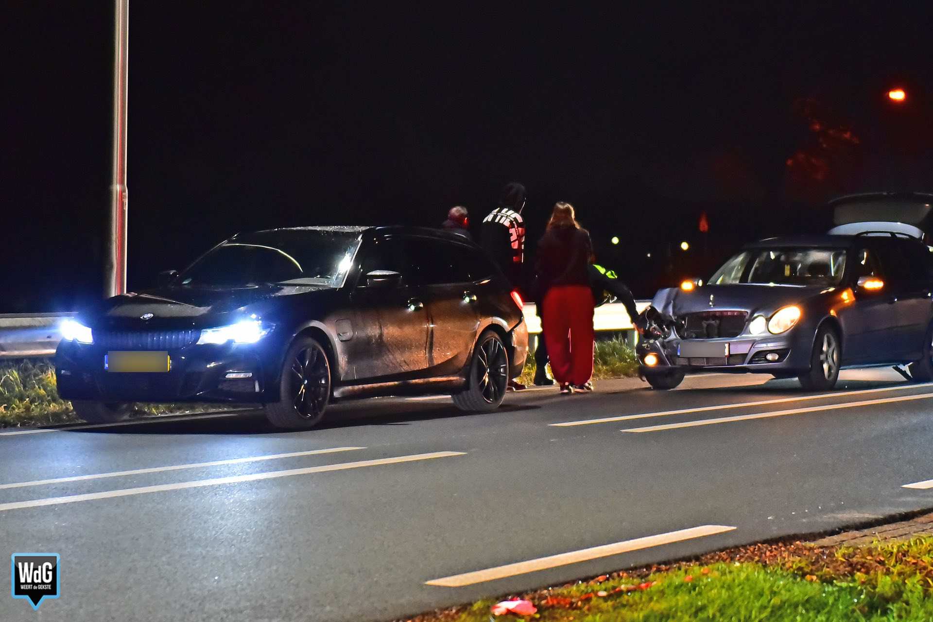 Kop-staartbotsing op Venloseweg bij Ospel