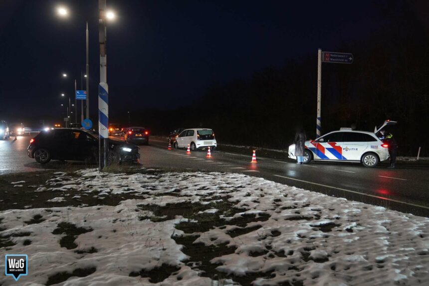 Blikschade bij twee ongevallen op A2-viaduct Eindhovenseweg