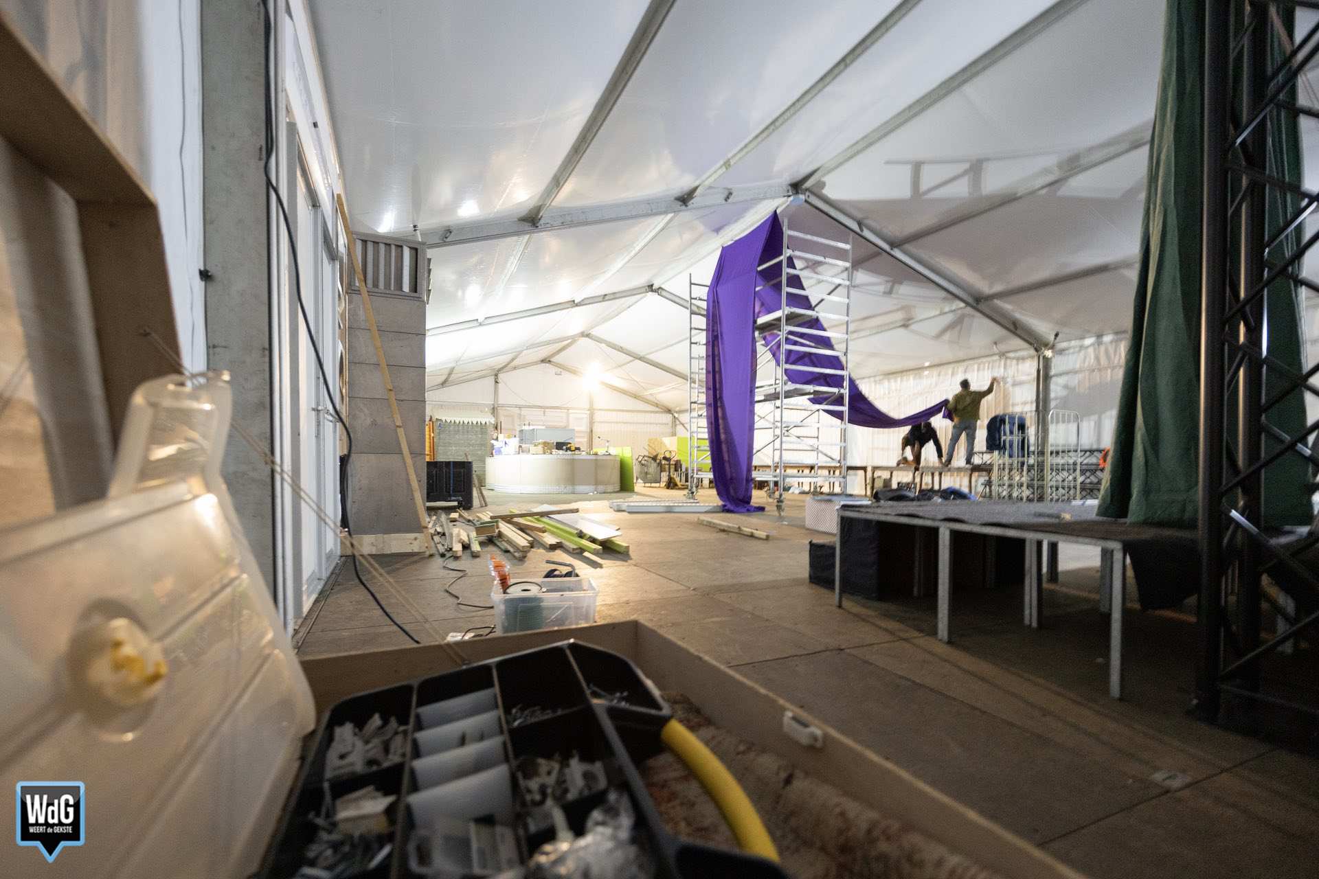 Heiknuiters zorgen voor feest in de tent in Altweerterheide