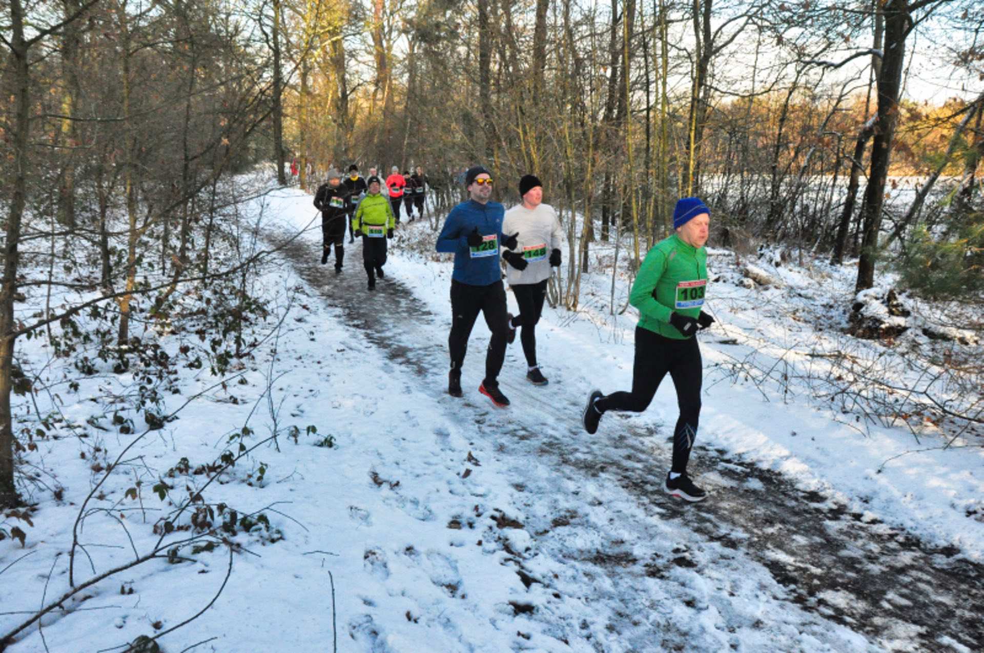Sneeuw, sportiviteit en verrassingen bij winterse HEMA Volksloop