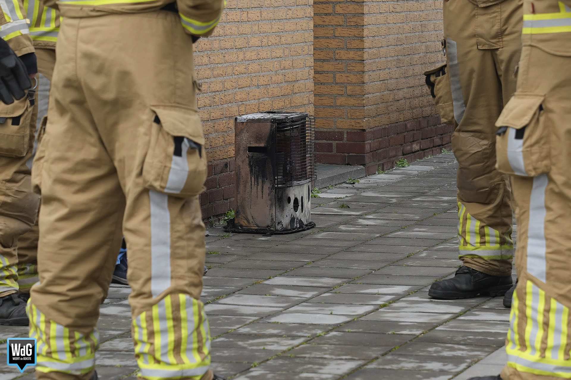 Kachel vat vlam in woning in Grathem