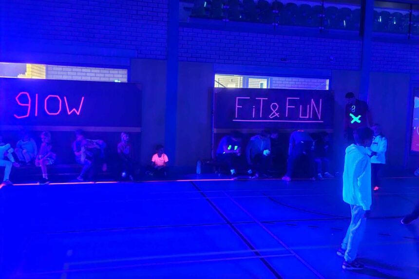 Glow in the dark sporten bij Humankind groot succes