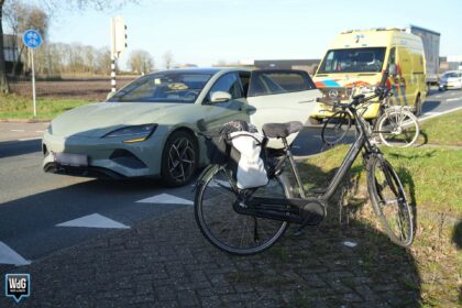 Fietsster gewond na botsing op kruising Ringbaan-Noord bij Laar