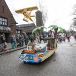 Brökwagtersoptocht trekt door de straten van Boshoven