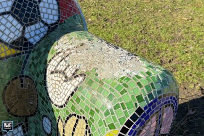 Mozaïekbankje in Stramproy opnieuw vernield