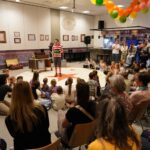Basisschool Swartbroek groeit en viert 50e leerling met circus