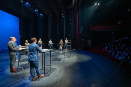 Debat in Munttheater - Foto via Munttheater