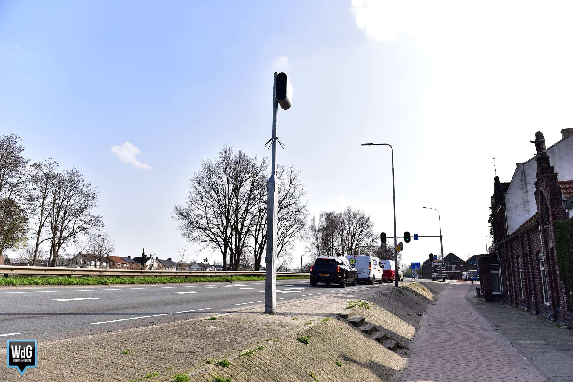 Flitspaal moet vanaf morgen kruispunt N266 in Nederweert veiliger maken