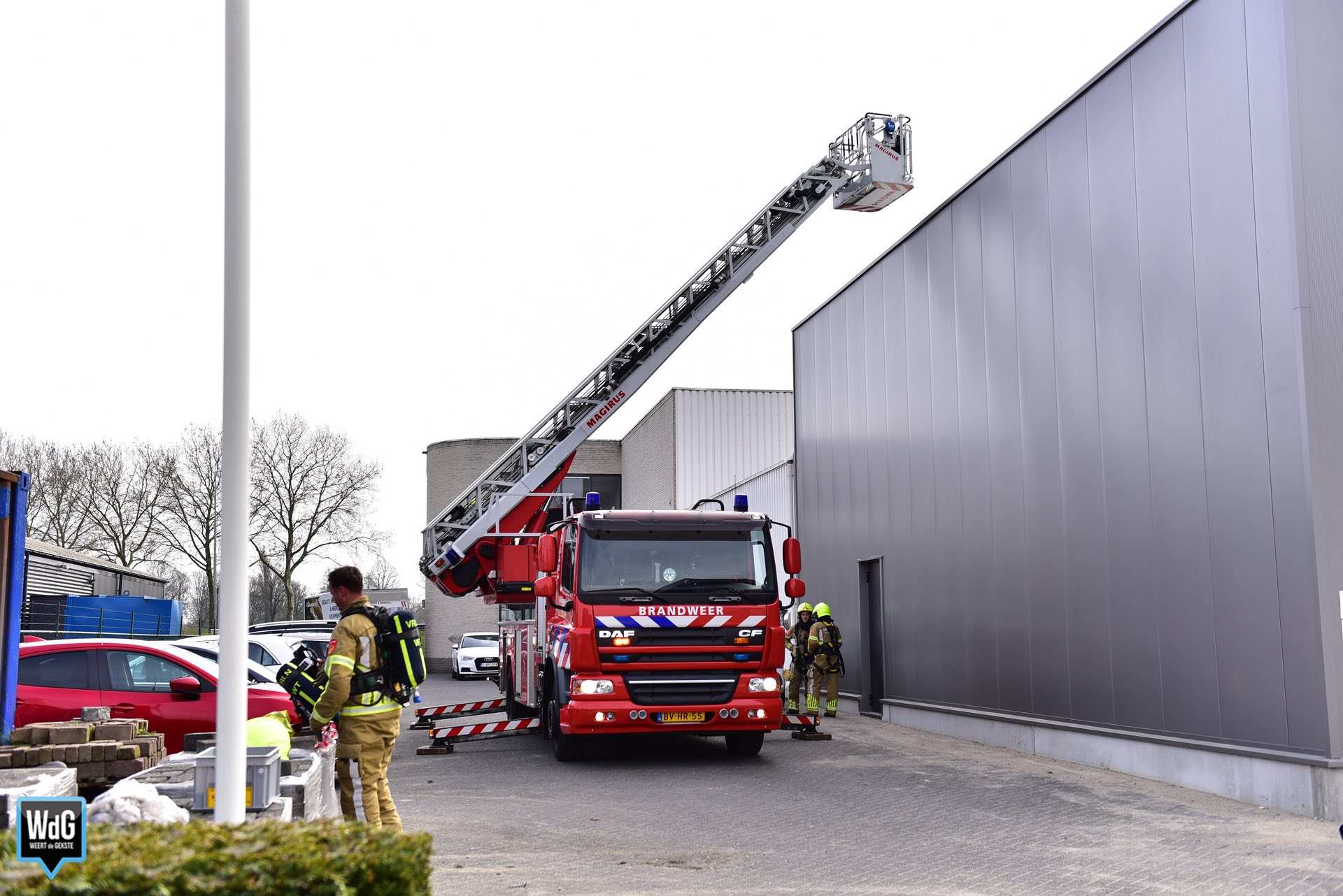 Rookontwikkeling bij dakwerkzaamheden in Nederweert