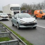 Drie auto's botsen op snelweg A2 bij Maarheeze