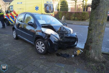 Blikschade na ongeval op Herenhuisstraat