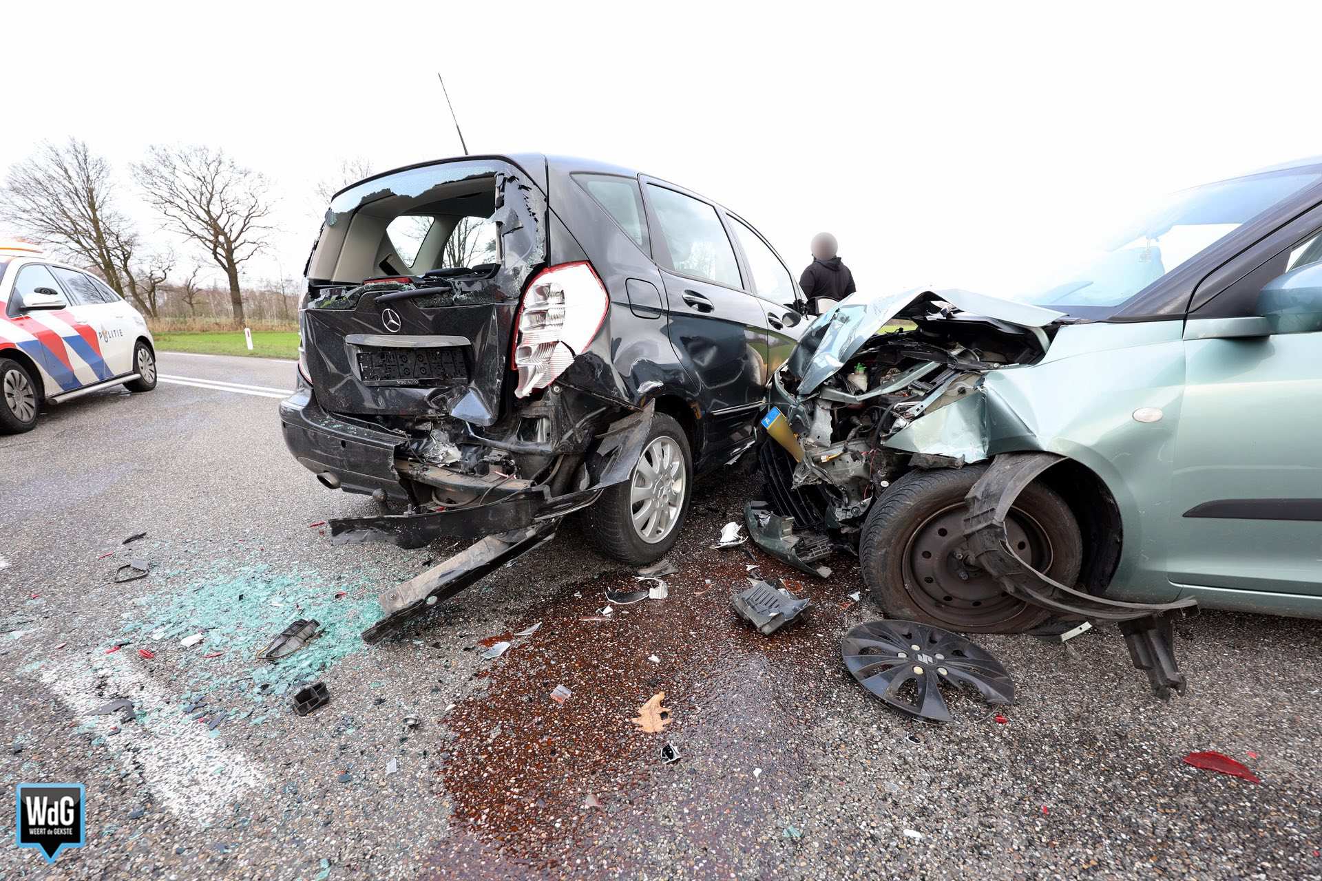 Auto’s botsen op T-splitsing bij Savelveld in Stramproy