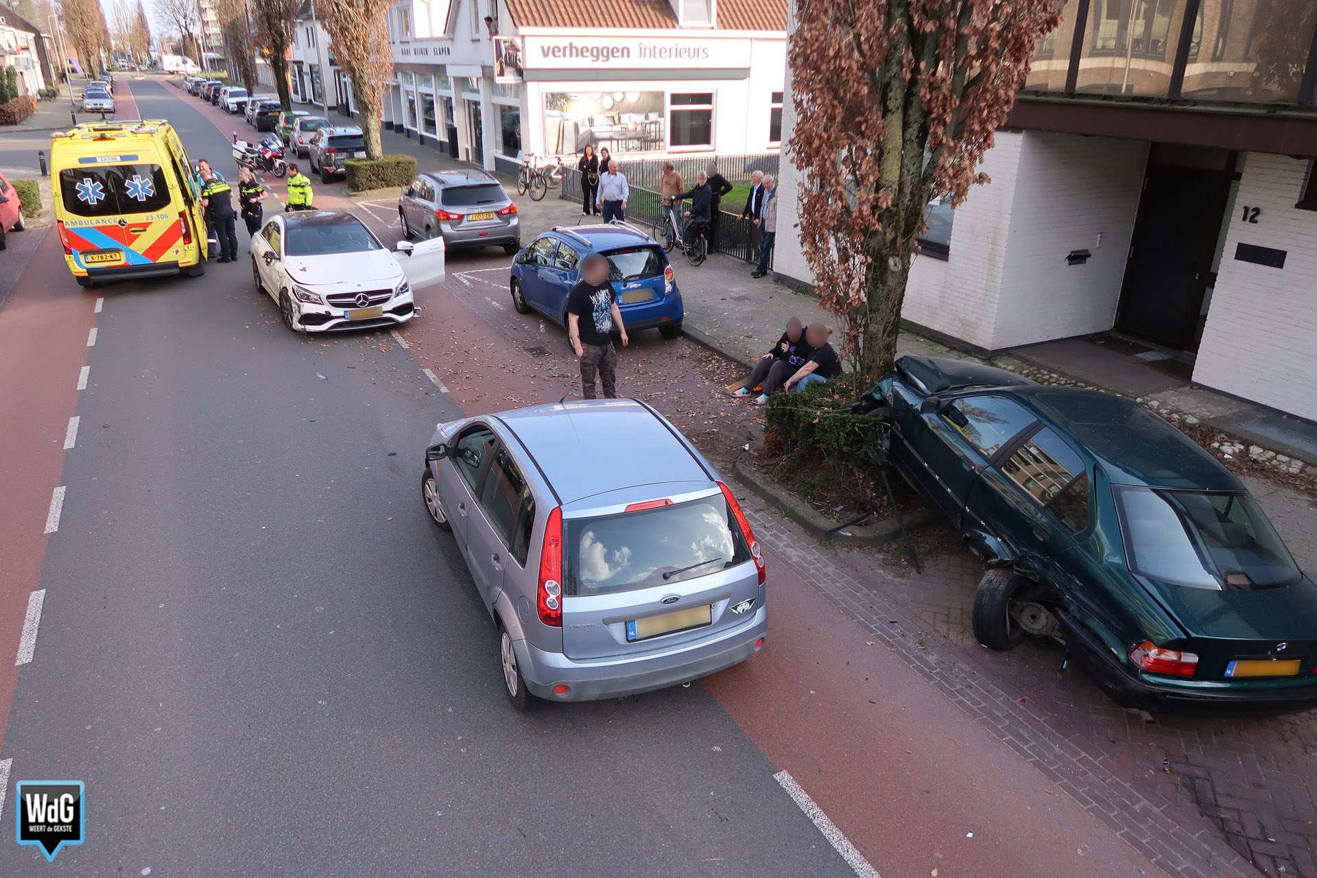 Meerdere auto’s betrokken bij ongeval op Roermondseweg