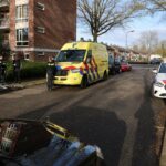 Auto en fietser botsen op de Schuttebeemd