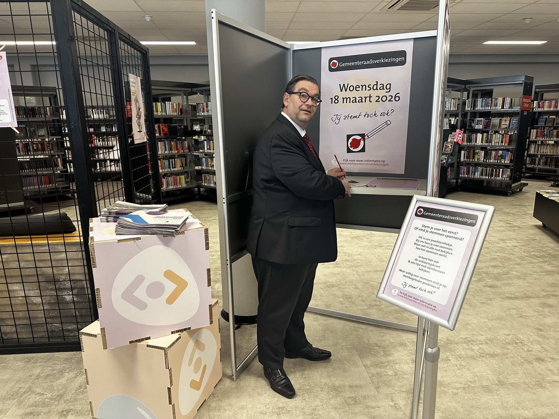 Bibliocenter plaatst proefstemhokjes in vestigingen