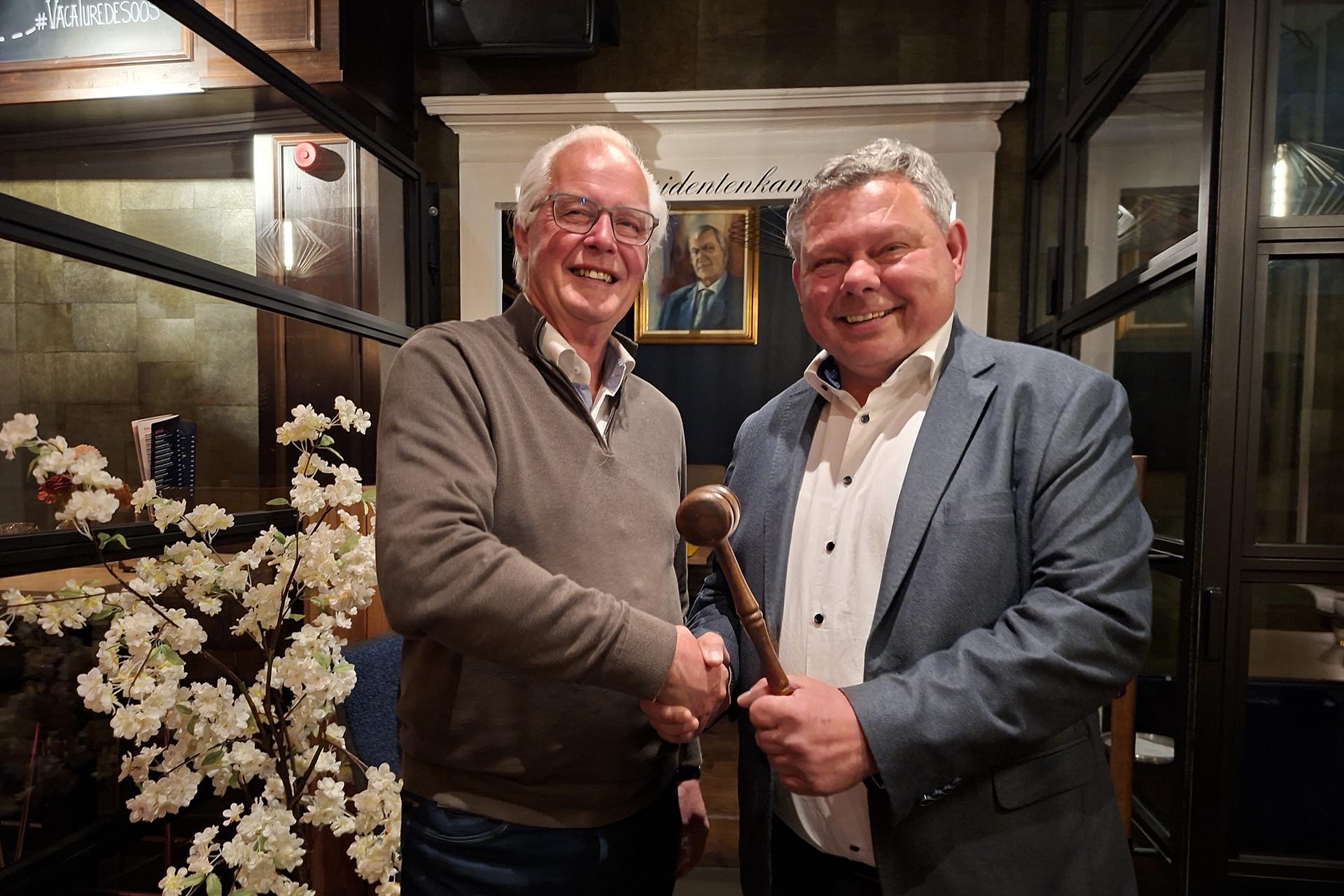 Bijzondere bestuurswisseling bij Sociëteit Amicitia