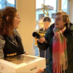 Katrien keumtj op bezeuk bij Jolande Horijon