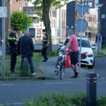 Auto rijdt door na aanrijding met voetganger