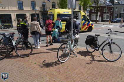Fietsster gewond na botsing met auto op Wilhelminasingel