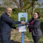 Nieuw watertappunt Leuken officieel geopend door wethouder