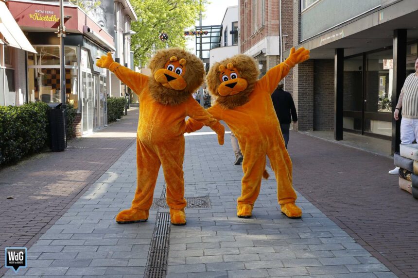 Weert warmt alvast op voor Koningsdag met zonnige vrijmarkt