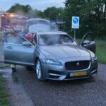 Brandweer dooft autobrand in Maarheeze
