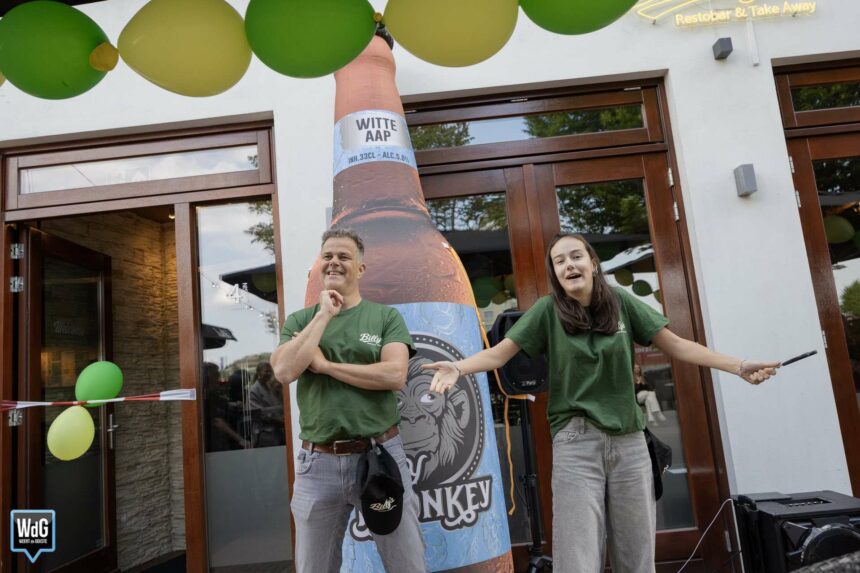 Smashburgers, loaded fries en dips centraal bij Billy’s Restobar