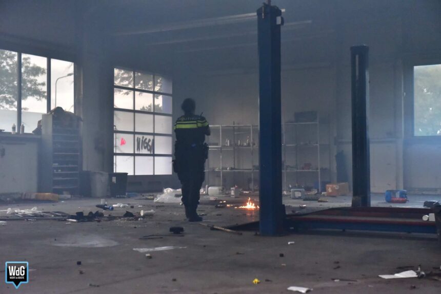 Meerdere explosies bij leegstaand garagebedrijf in Panningen