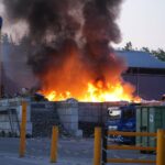Brand op terrein overslagstation aan de Lozerweg