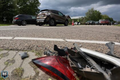 Twee auto's botsen op kruising Maaseikerweg bij Tungelroy