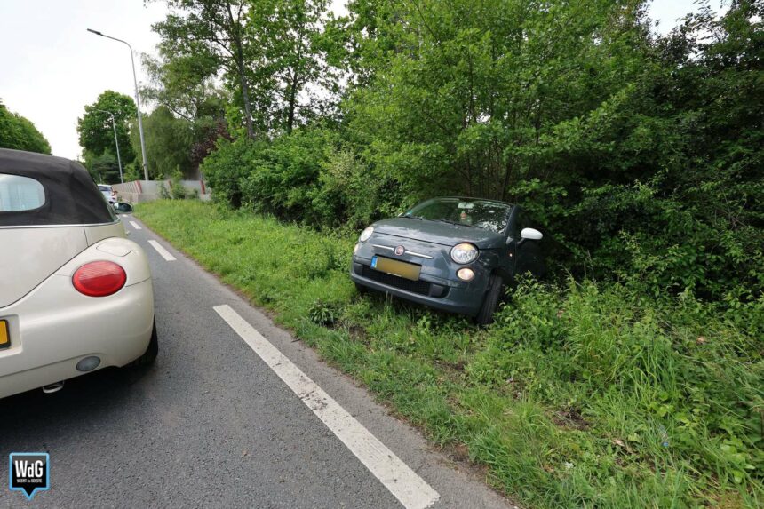 Drie auto’s botsen op Ringbaan-Zuid