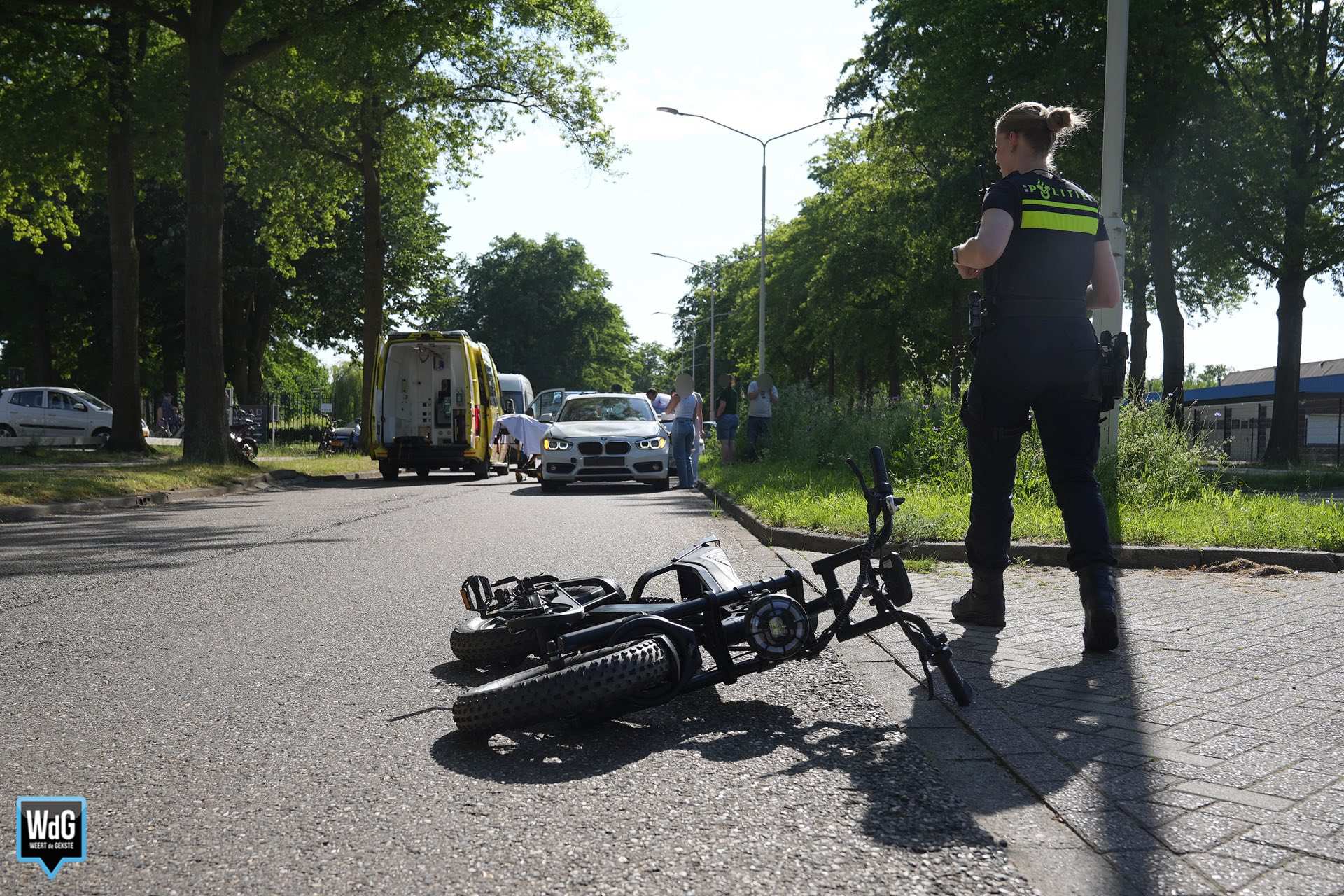 Kind gewond na aanrijding met auto op Graafschap Hornelaan