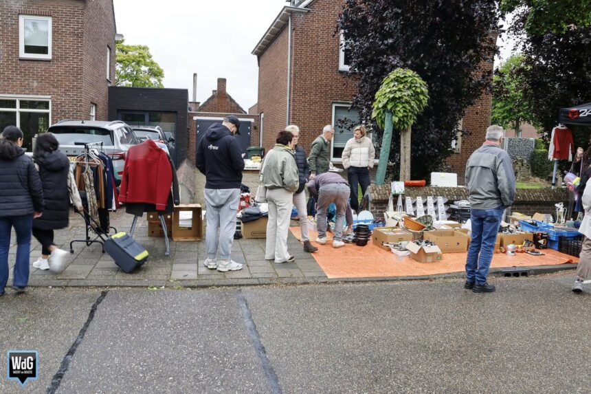 Veel gezelligheid tijdens RommelRoute in wijk Leuken