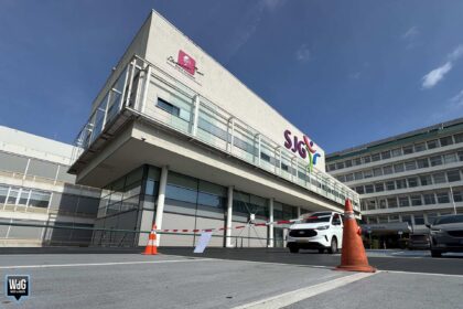 Tijdelijke omleidingen op het parkeerdek van het SJG Weert in verband met gevelrenovatie.
