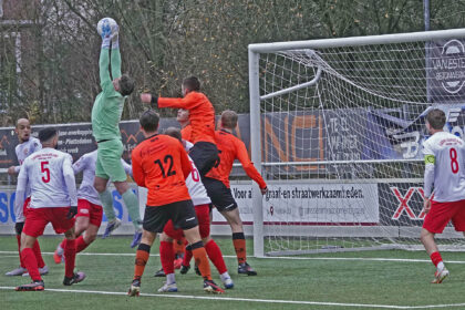 SV Laar. Ingestuurde foto.
