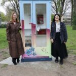 Stadsdichter Gaby Rasters en oud-stadsdichter Salma Ali