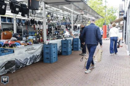 Gezellige drukte en nieuwe fietsenkraam op weekmarkt