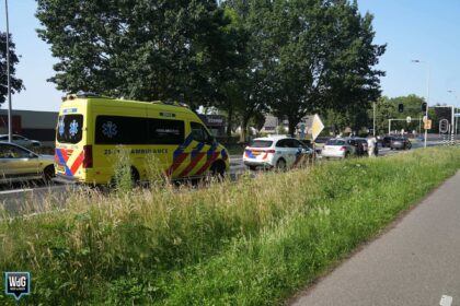 Kop-staartbotsing bij verkeerslichten op Ringbaan-Noord