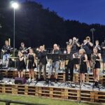 Musicband Dial 24 geeft een optreden bij Hoeve Lieshout